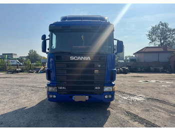 Tracteur routier SCANIA 124