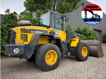 Chargeuse sur pneus KOMATSU WA200