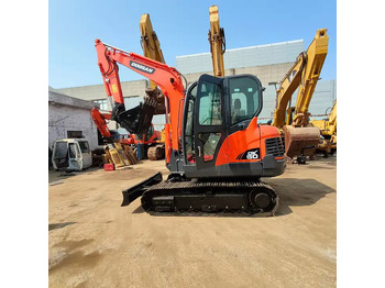 Pelle sur chenille DOOSAN DX60