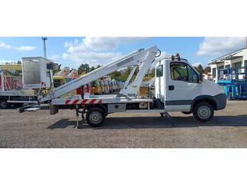 Camion avec nacelle Iveco Daily Multitel 160 ALU DS - 16m: photos 4