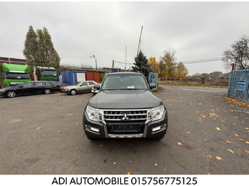 SUV MITSUBISHI