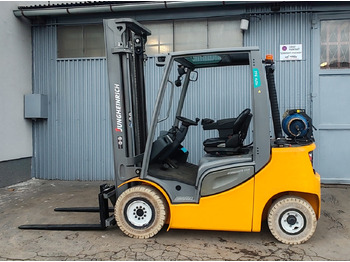 Chariot élévateur à gaz JUNGHEINRICH TFG 425