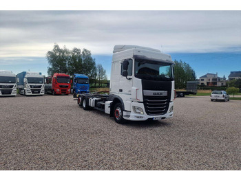 Camion porte-conteneur/ Caisse mobile DAF XF 460