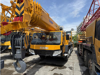 Grue mobile XCMG QY70K