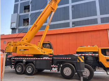 Grue mobile XCMG XCT80