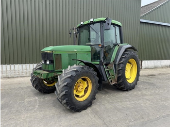 Tracteur agricole JOHN DEERE 6800