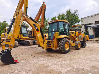 Tractopelle CATERPILLAR 420F
