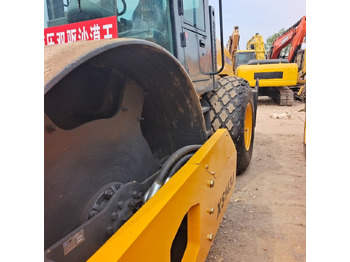 Crédit-bail de  XCMG XS 143J XCMG XS 143J: photos 3