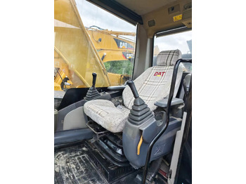Pelle sur chenille CATERPILLAR 320D2 CAT: photos 3