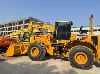 Chargeuse sur pneus CATERPILLAR 966H