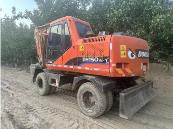 Pelle sur pneus DOOSAN DH150W-7