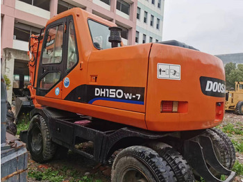 Pelle sur pneus DOOSAN DH150W-7: photos 2