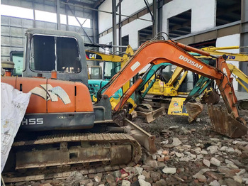 Mini pelle DOOSAN DH55