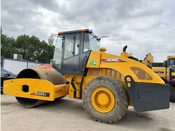 Compacteur à pieds de mouton/ Monocylindre XCMG XS222J