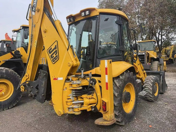 Tractopelle JCB 3CX