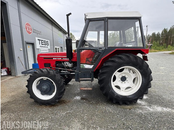 Tracteur agricole 1984 Zetor 7045 traktor: photos 2