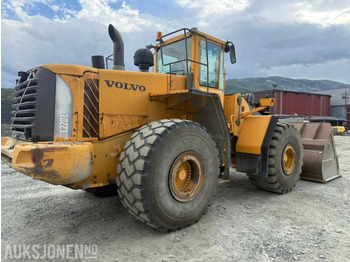 Chargeuse sur pneus VOLVO L220E