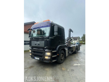 Camion ampliroll MAN TGA 26.440