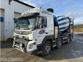 Camion malaxeur VOLVO FMX