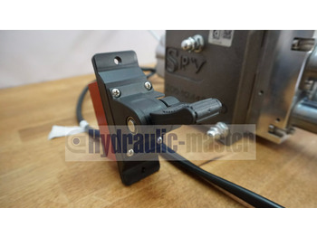 Chargeur frontal pour tracteur pour Camion Full proportional valve 3 sections SPV 20-120 l/min 12 or 24 V plug and play det also available with Walvoil DPX100: photos 4 Chargeur frontal pour tracteur pour Camion Full proportional valve 3 sections SPV 20-120 l/min 12 or 24 V plug and play det also available with Walvoil DPX100: photos 4