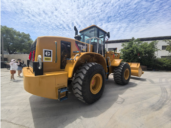 Chargeuse sur pneus CATERPILLAR 966H