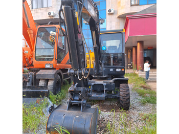 Crédit-bail de  Hyundai HW60  excavator Hyundai HW60  excavator: photos 2