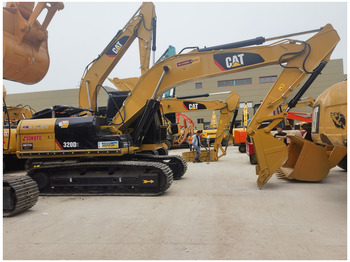 Pelle sur chenille KOMATSU