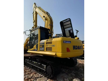 Pelle sur chenille KOMATSU PC220-8
