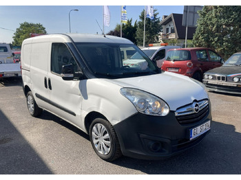 Fourgon utilitaire FIAT Doblo 1.3