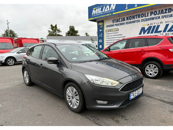 Voiture à hayon FORD