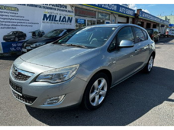 Voiture à hayon OPEL