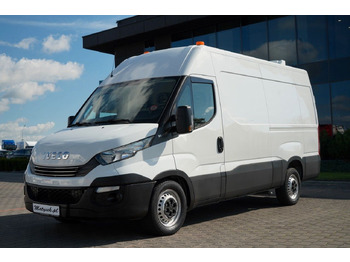 Fourgon utilitaire IVECO Daily