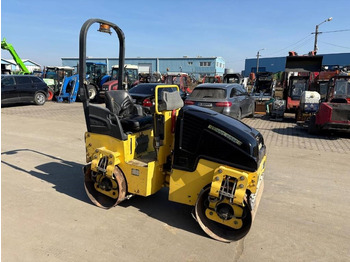 Rouleau compresseur Bomag BW 100 AD-5: photos 2