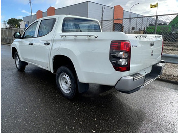 Pick-up, Utilitaire double cabine neuf Mitsubishi L200 4x4 - 8 UNITS in WHITE 2.5 D GL Double Cab - EURO 2 - NEW!! Ready for work!!!**: photos 2