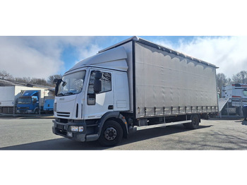 Camion à rideaux coulissants IVECO