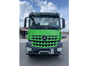 Camion ampliroll MERCEDES-BENZ Arocs 2643