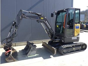 Mini pelle VOLVO ECR25D