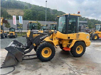 Chargeuse sur pneus VOLVO L30G