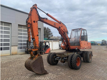 Pelle sur pneus ATLAS