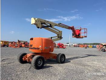 Nacelle articulée JLG