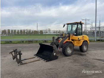 Chargeuse sur pneus VOLVO L30B