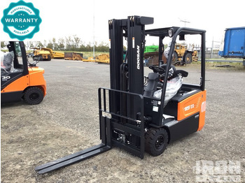 Chariot élévateur électrique DOOSAN