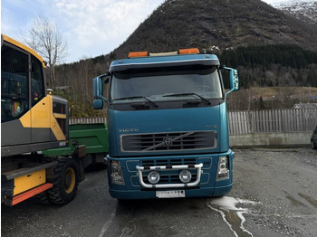 Camion benne Volvo FH 16 550 6x2: photos 2 Camion benne Volvo FH 16 550 6x2: photos 2