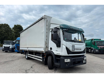Camion à rideaux coulissants IVECO