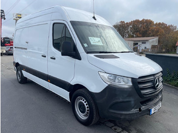 Fourgon utilitaire MERCEDES-BENZ eSprinter