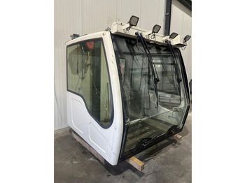 Cabine et intérieur LIEBHERR