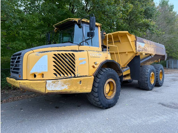 Tombereau articulé VOLVO A25D