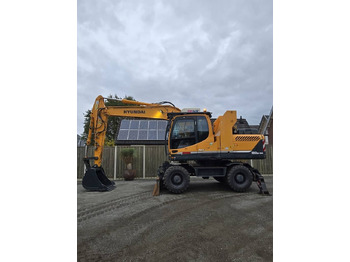 Pelle sur pneus HYUNDAI