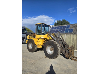 Chargeuse sur pneus Volvo L 40 B TP: photos 2 Chargeuse sur pneus Volvo L 40 B TP: photos 2