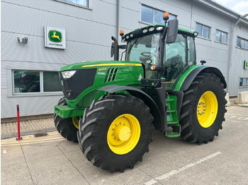 Tracteur agricole JOHN DEERE 6215R